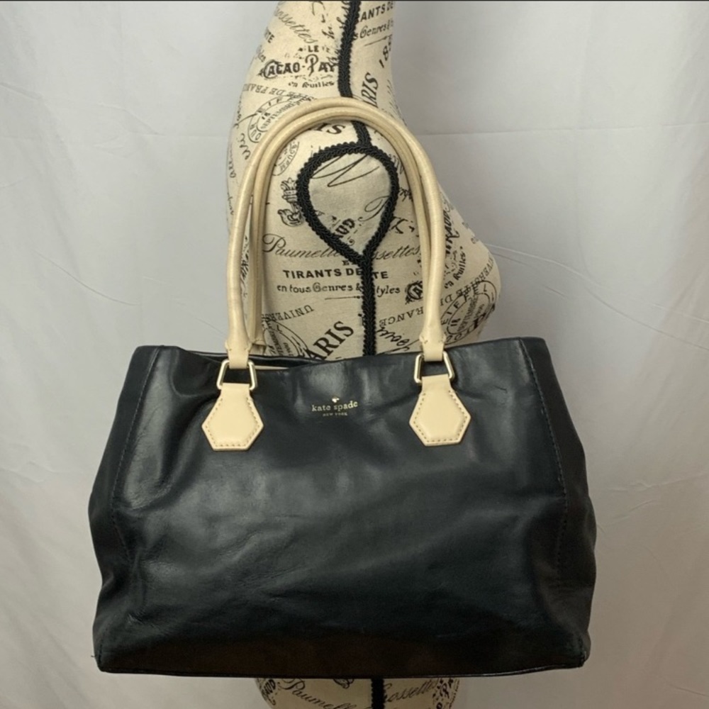 🌟KATE SPADE ♠️ LEATHER SHOULDER BAG